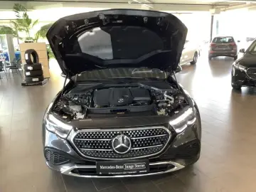 E 300 de 4M T All-Terrain DIGITAL AIR DISTR AHK