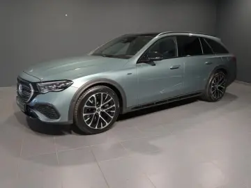 E 300 de 4M T All-Terrain PANO AHK HEADUP NIGHT