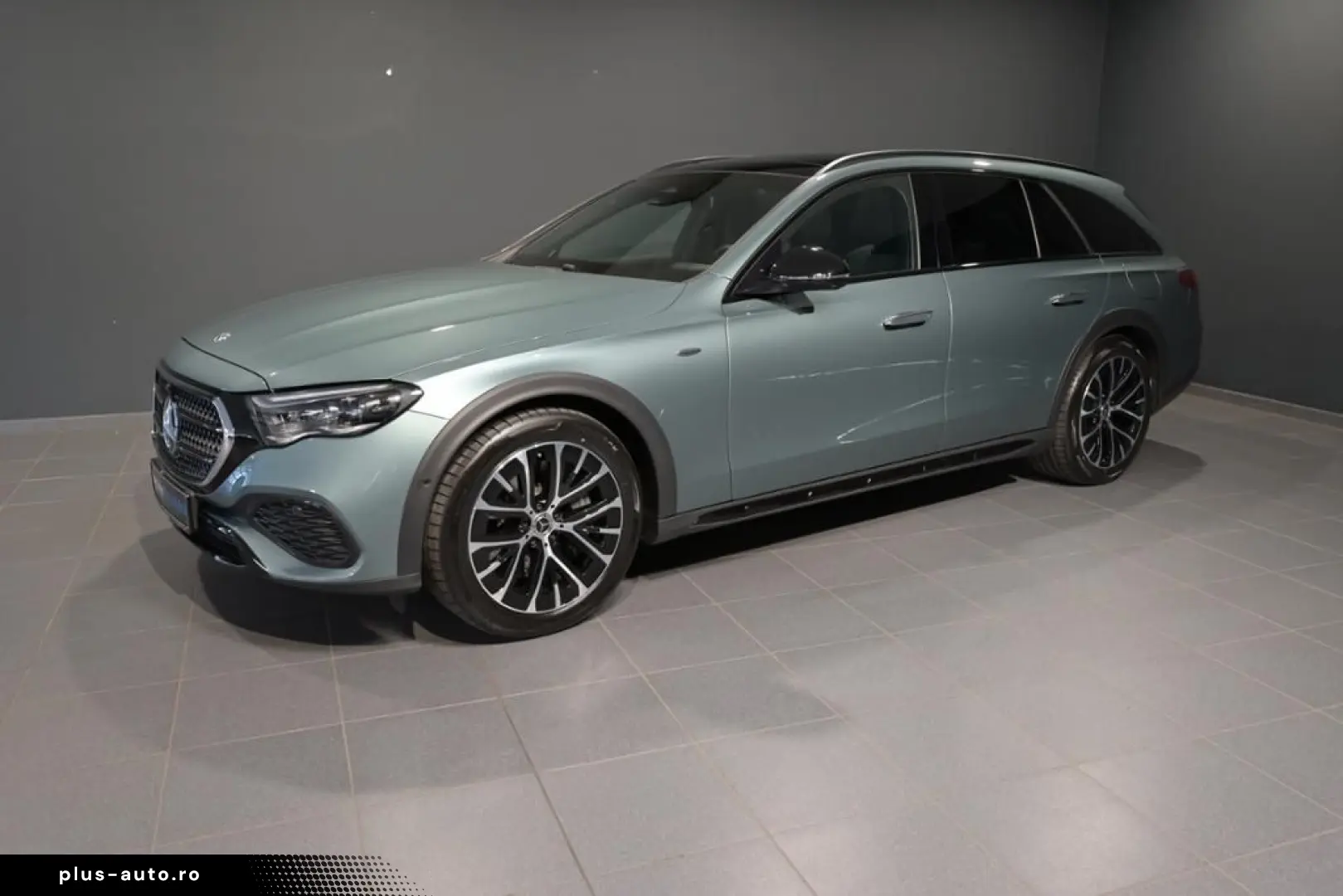 E 300 de 4M T All-Terrain PANO AHK HEADUP NIGHT