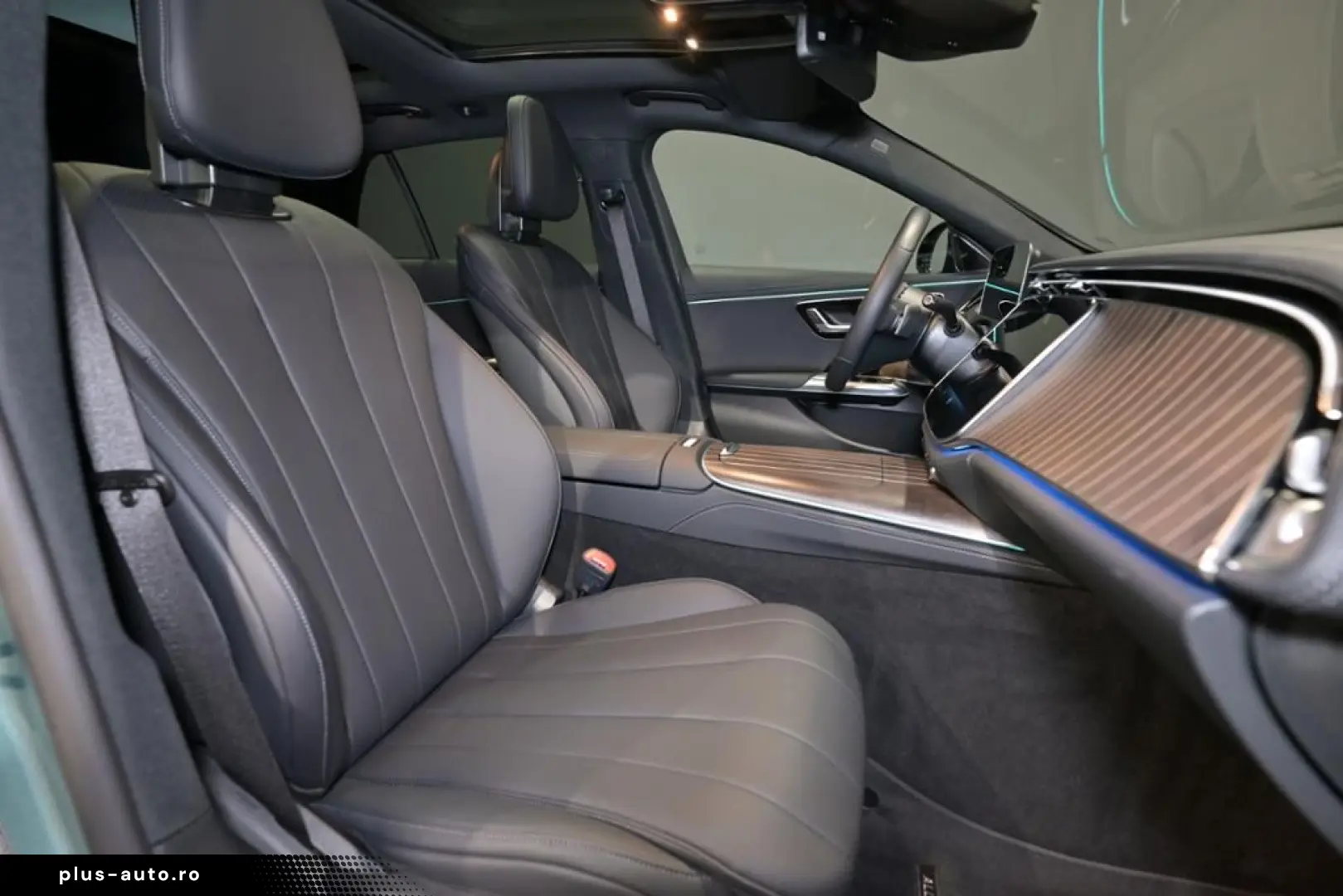 E 300 de 4M T All-Terrain PANO AHK HEADUP NIGHT