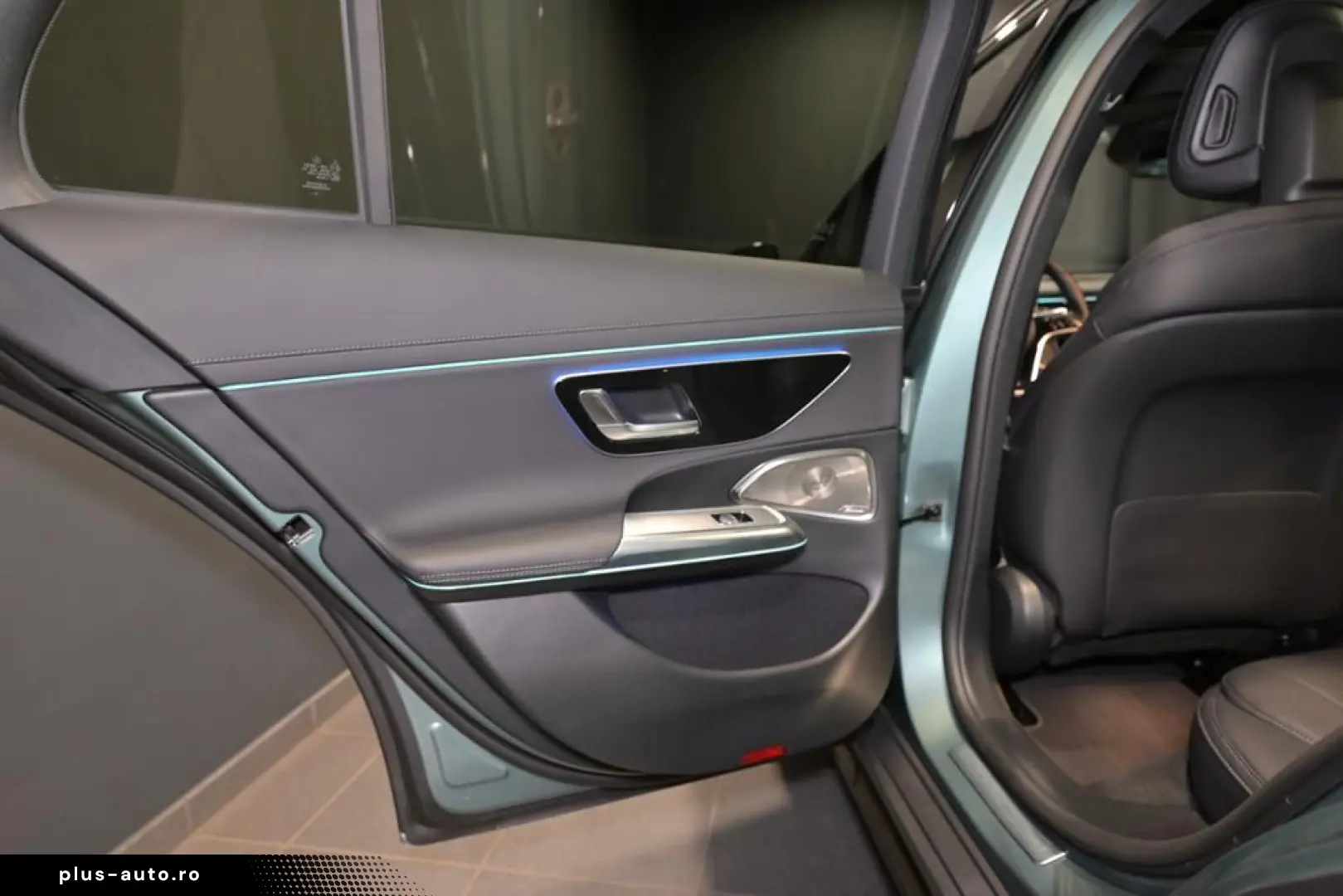 E 300 de 4M T All-Terrain PANO AHK HEADUP NIGHT