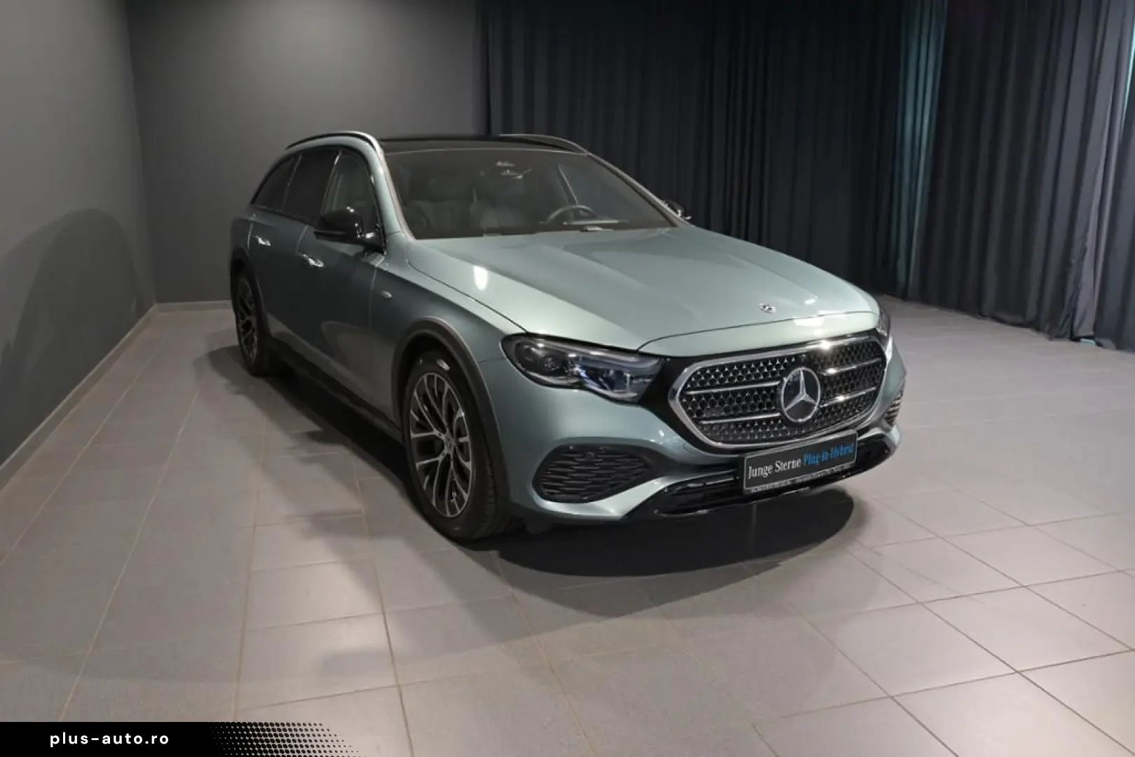 E 300 de 4M T All-Terrain PANO AHK HEADUP NIGHT