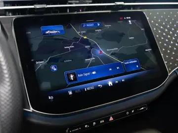 E 300 e   AMG BURM NIGHT DISTR KAMERA SPUR PDC