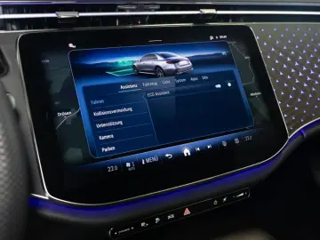 E 300 e   AMG BURM NIGHT DISTR KAMERA SPUR PDC