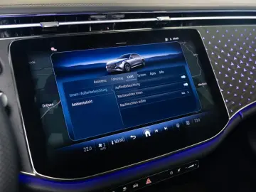 E 300 e   AMG BURM NIGHT DISTR KAMERA SPUR PDC