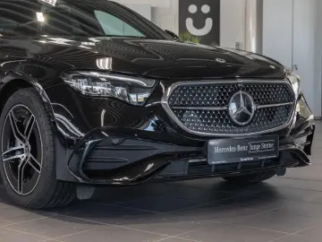 E 300 e   AMG BURM NIGHT DISTR KAMERA SPUR PDC