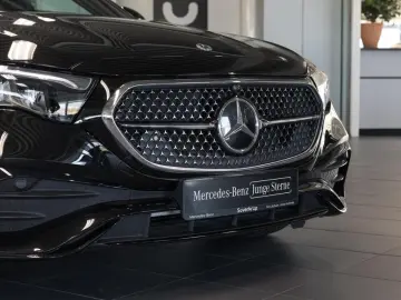 E 300 e   AMG BURM NIGHT DISTR KAMERA SPUR PDC