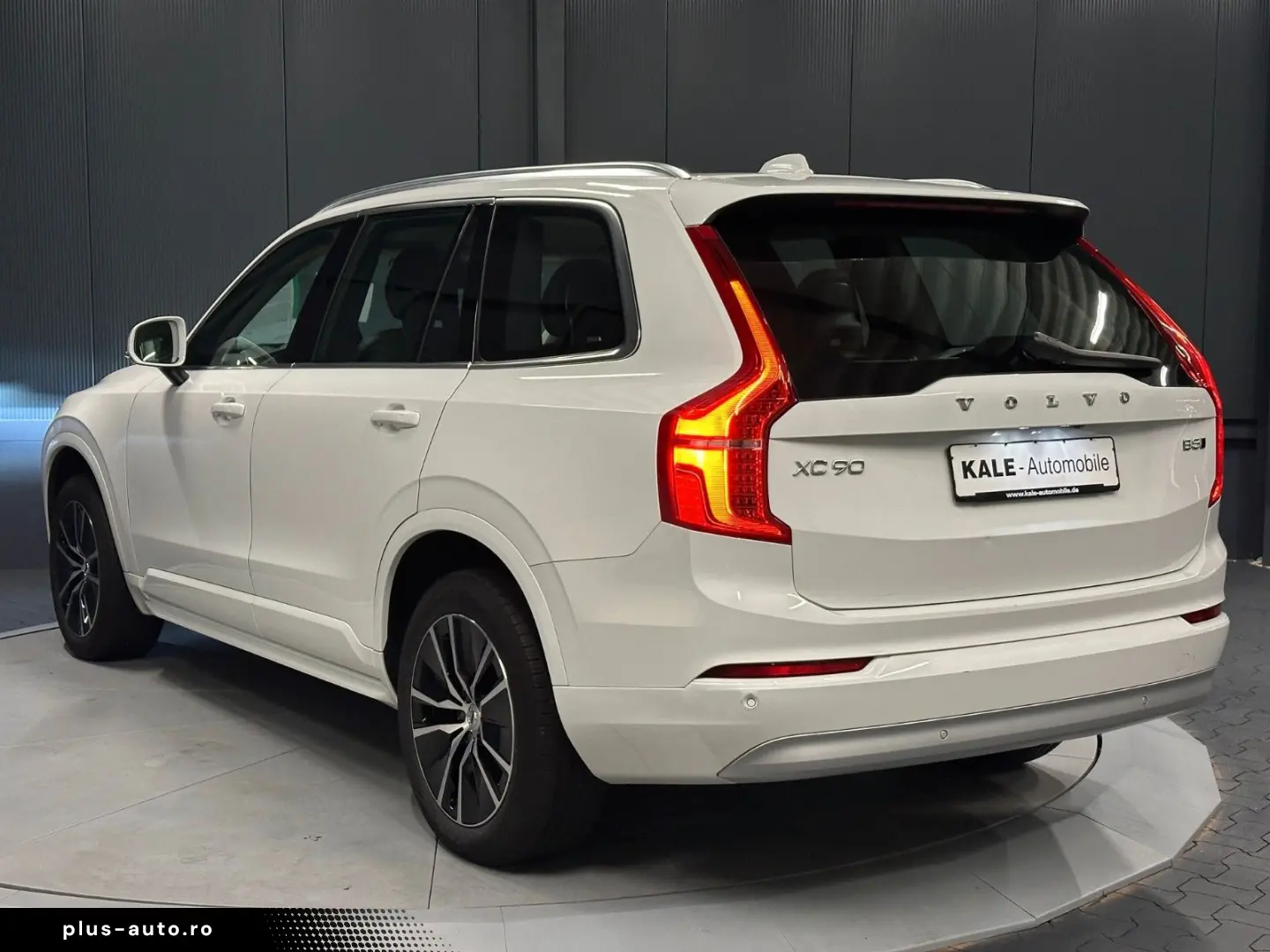 XC90 Momentum Pro AWD  19Zoll AHK LEDER KAMERA