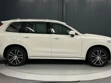 XC90 Momentum Pro AWD  19Zoll AHK LEDER KAMERA