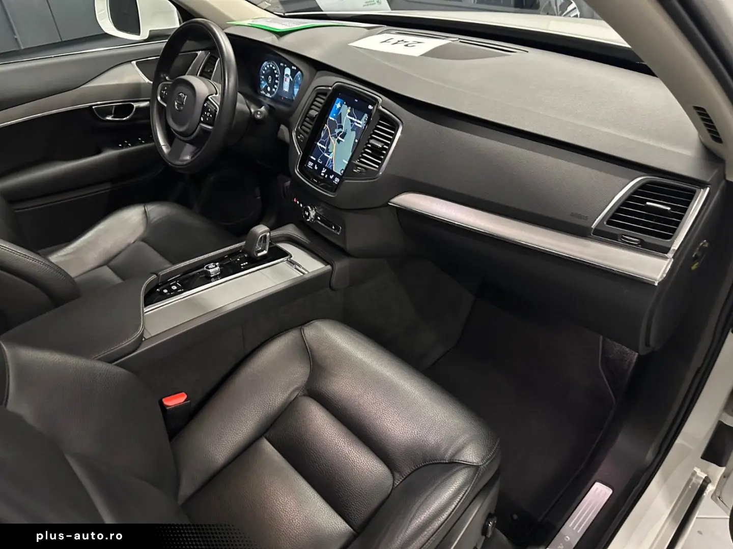 XC90 Momentum Pro AWD  19Zoll AHK LEDER KAMERA