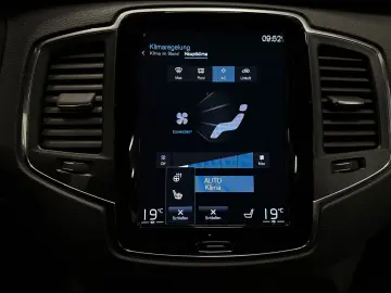 XC90 Momentum Pro AWD  19Zoll AHK LEDER KAMERA