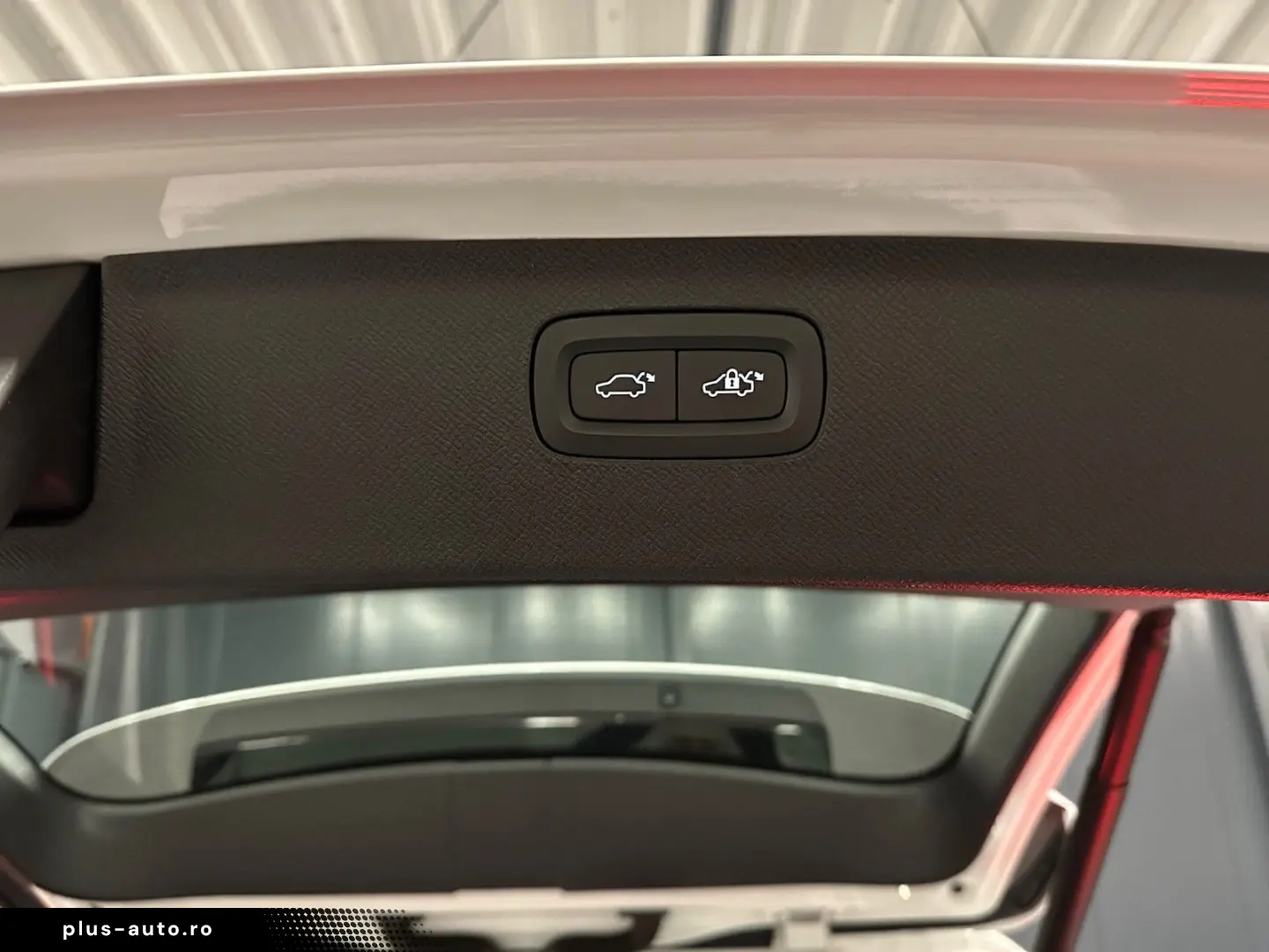 XC90 Momentum Pro AWD  19Zoll AHK LEDER KAMERA