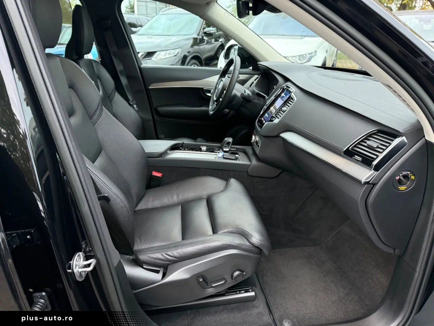 XC 90 Plus Dark AWD 7-Sitze Harman-Kardon