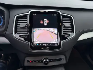 XC 90 Plus Dark AWD 7-Sitze Harman-Kardon