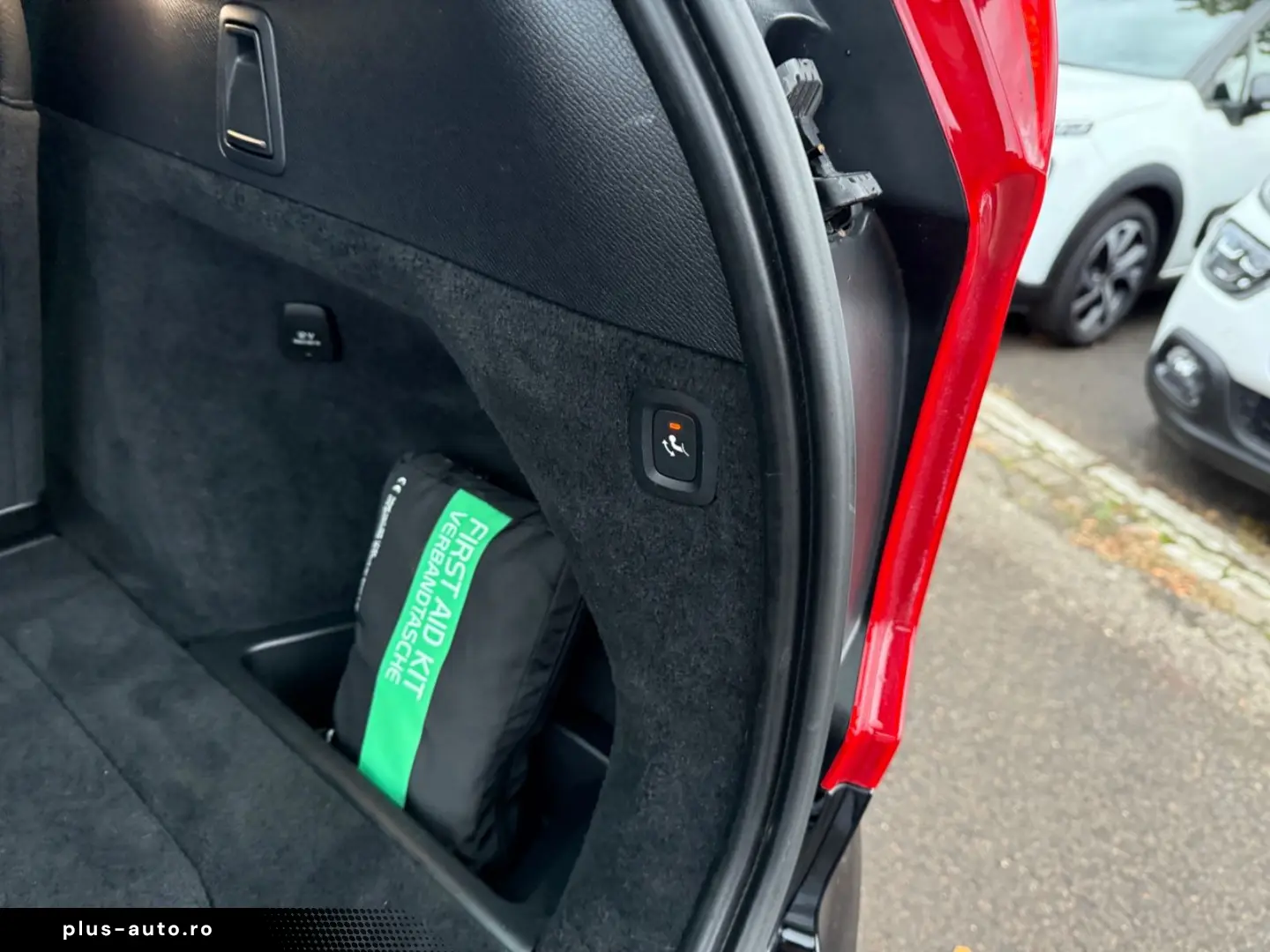 XC 90 Plus Dark AWD 7-Sitze Harman-Kardon