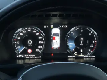 XC90 B5 AWD Inscription AHK Kamera DAB  20 LM