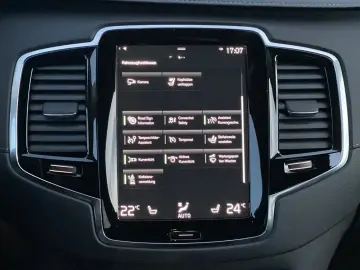 XC90 B5 AWD Inscription AHK Kamera DAB  20 LM