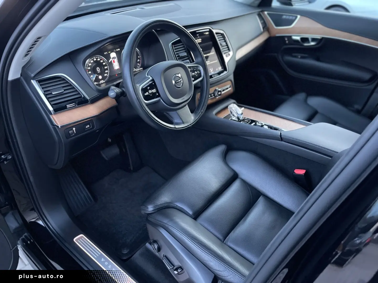 XC90 B5 AWD Inscription AHK Kamera DAB  20 LM