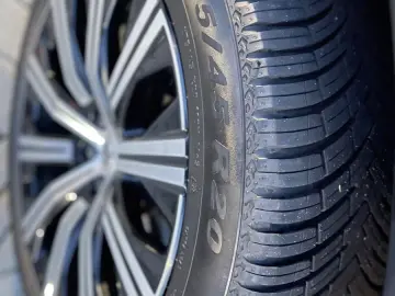 XC90 B5 AWD Inscription AHK Kamera DAB  20 LM