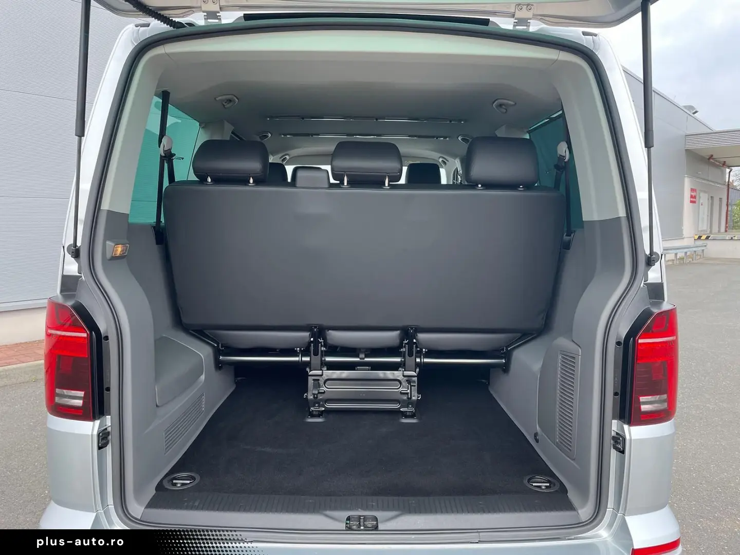 T6.1 Caravelle Highline STANDHZ NAVI LEDER PDC