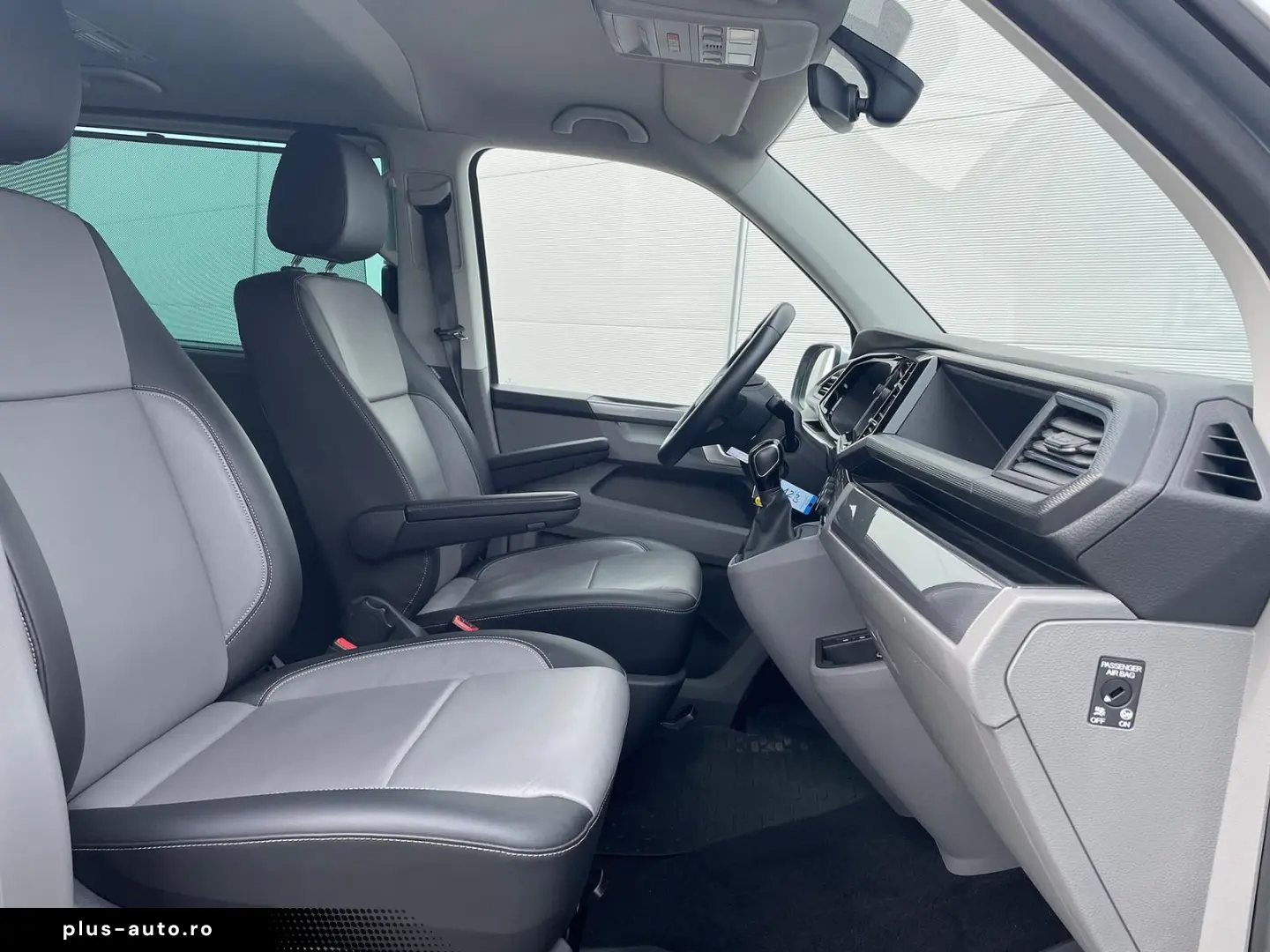 T6.1 Caravelle Highline STANDHZ NAVI LEDER PDC