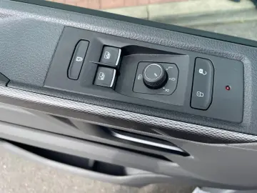 T6.1 Caravelle Highline STANDHZ NAVI LEDER PDC