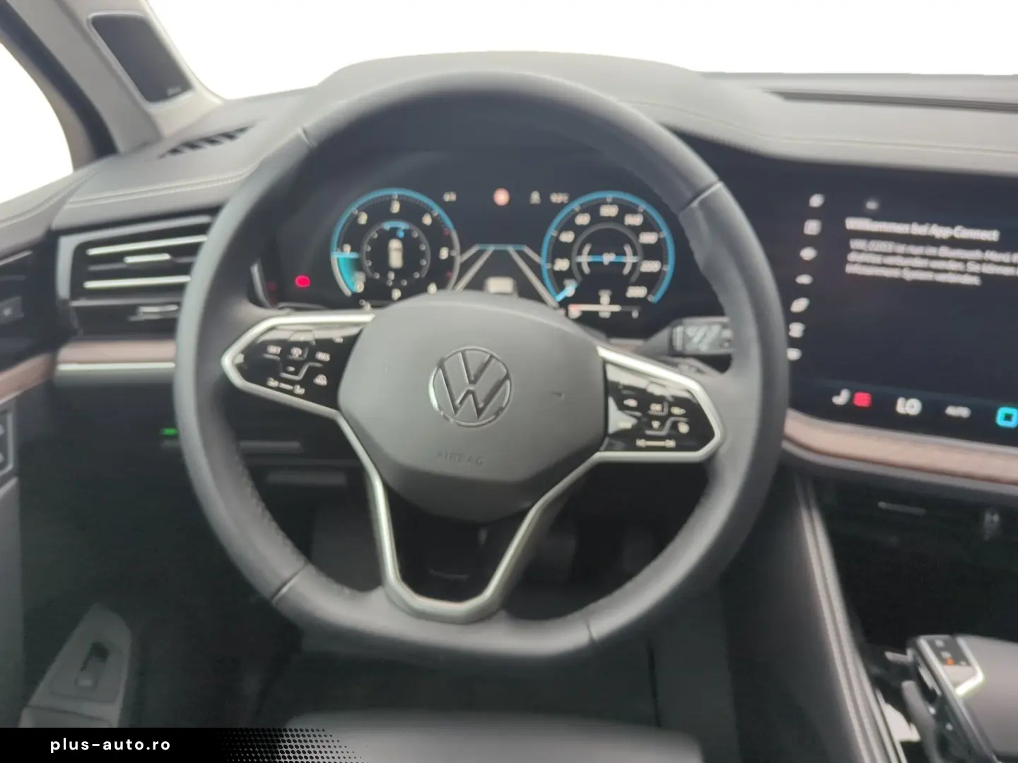 Touareg Elegance 3.0 TDI DSG 4M Navi AHK Leder