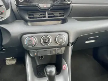 Toyota Yaris Automat