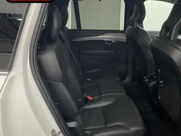 XC90 B5 D AWD 7SITZ PANO LUFT 360 HUD H K 4-ZONE
