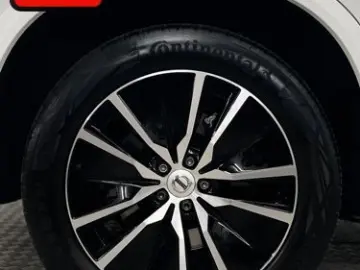 XC90 B5 D AWD 7SITZ PANO LUFT 360 HUD H K 4-ZONE