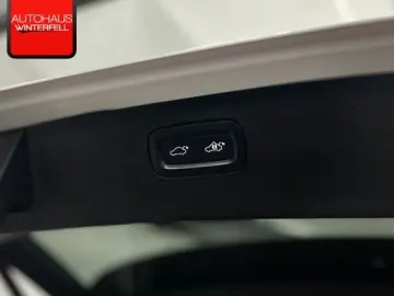 XC90 B5 D AWD 7SITZ PANO LUFT 360 HUD H K 4-ZONE