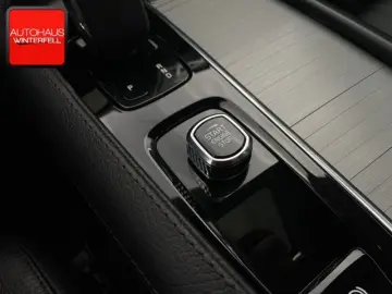 XC90 B5 D AWD 7SITZ PANO LUFT 360 HUD H K 4-ZONE