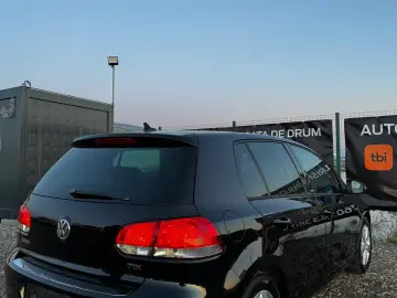 Volkswagen GOLF VI 1.6 TDI STYLE