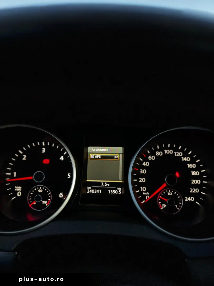 Volkswagen GOLF VI 1.6 TDI STYLE