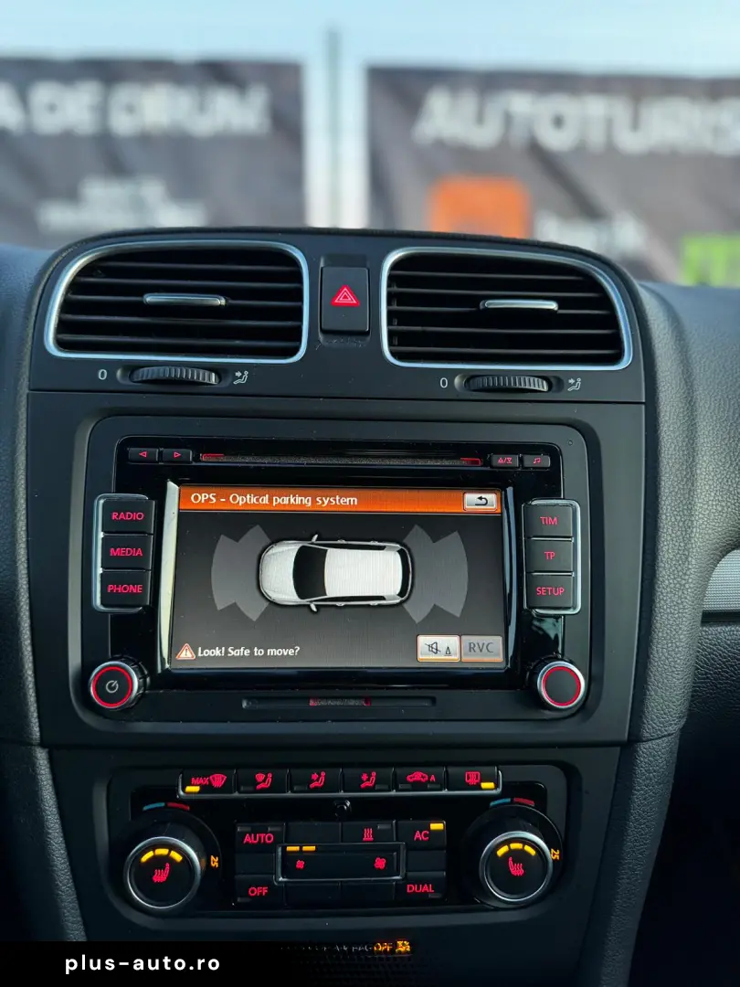 Volkswagen GOLF VI 1.6 TDI STYLE