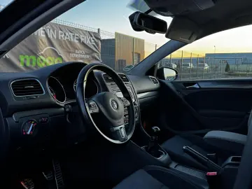 Volkswagen GOLF VI 1.6 TDI STYLE