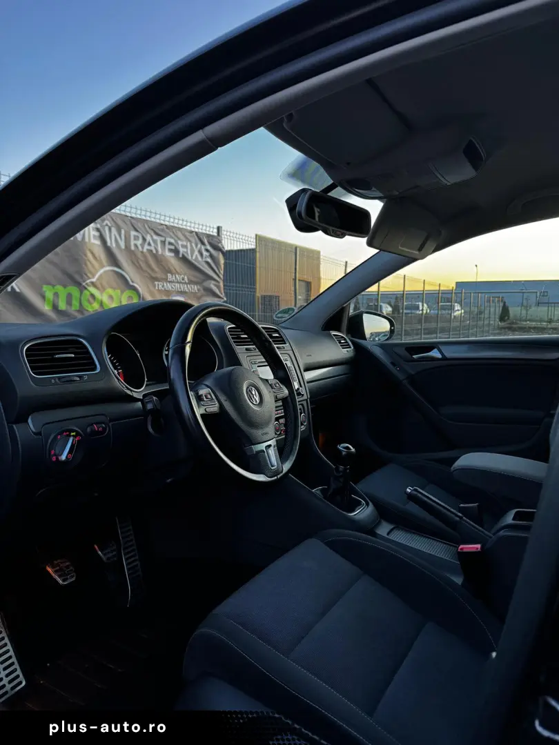 Volkswagen GOLF VI 1.6 TDI STYLE