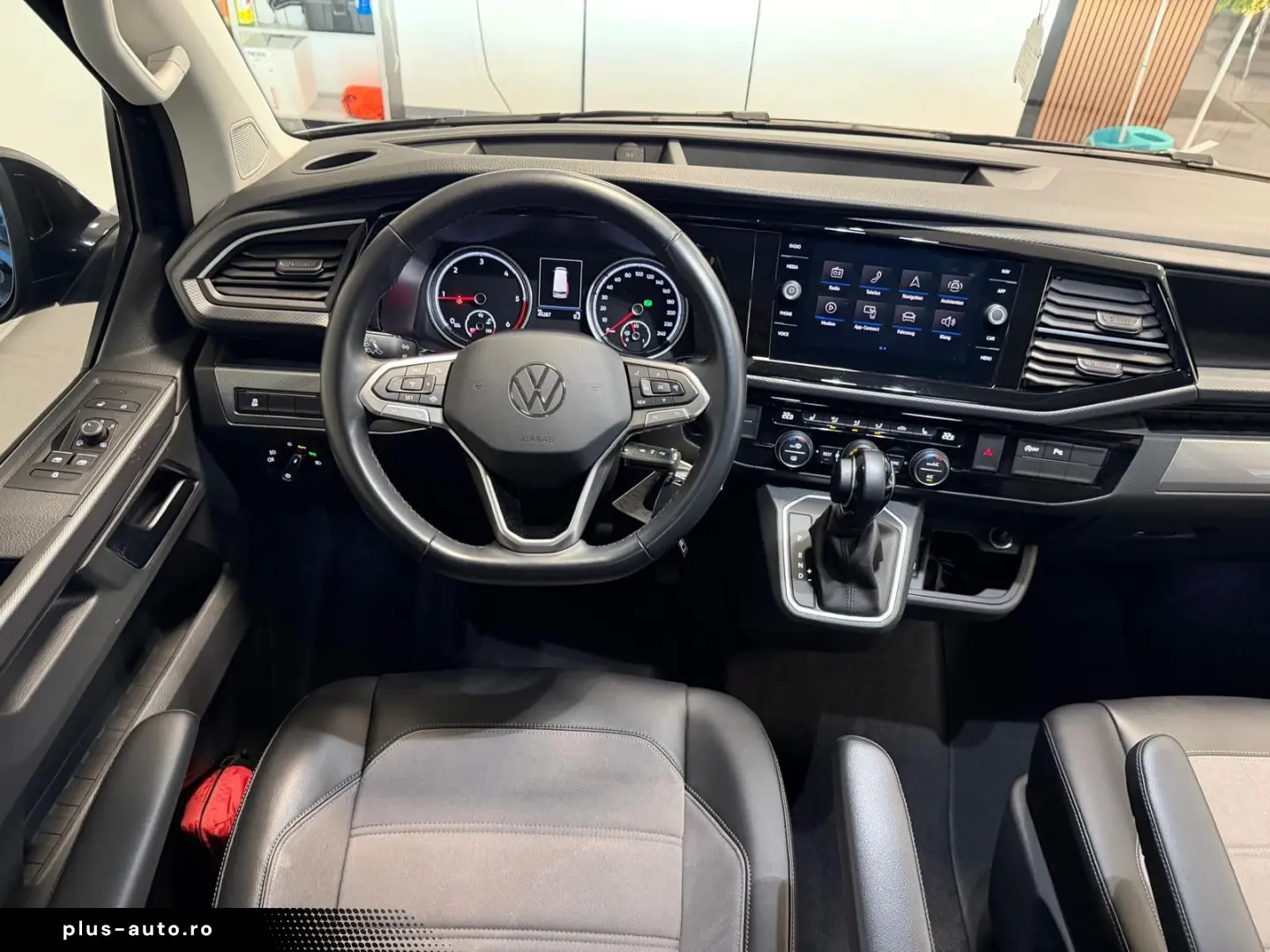 T6.1Multivan Generation Six4MOTION Leder LED ACC