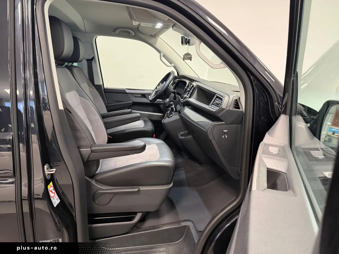 T6.1Multivan Generation Six4MOTION Leder LED ACC