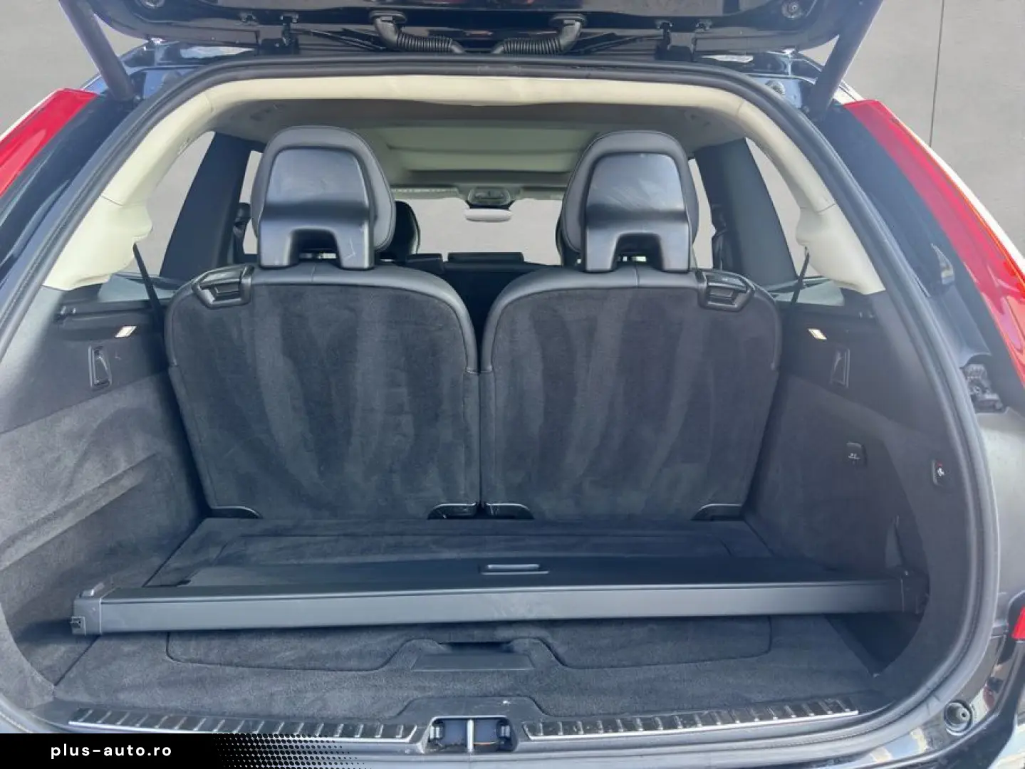 XC90 B5 AWD Plus-Bright 7S Glasd Standh 360  Led