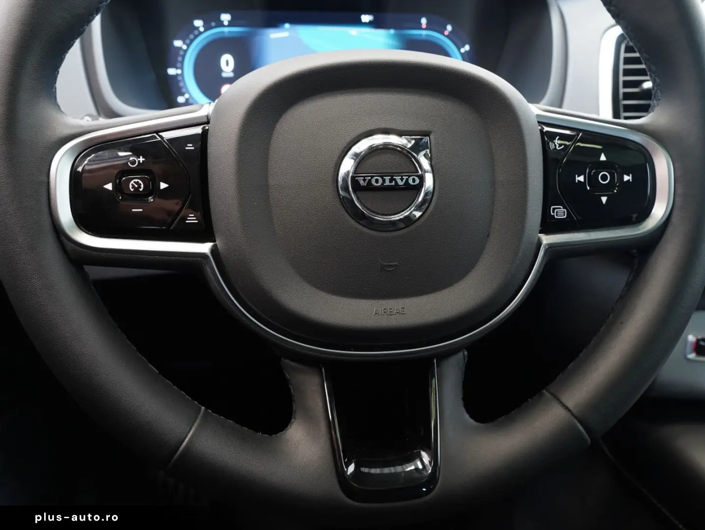 XC90 B5 D AWD Mild-Hybrid Plus Dark PANO AHK