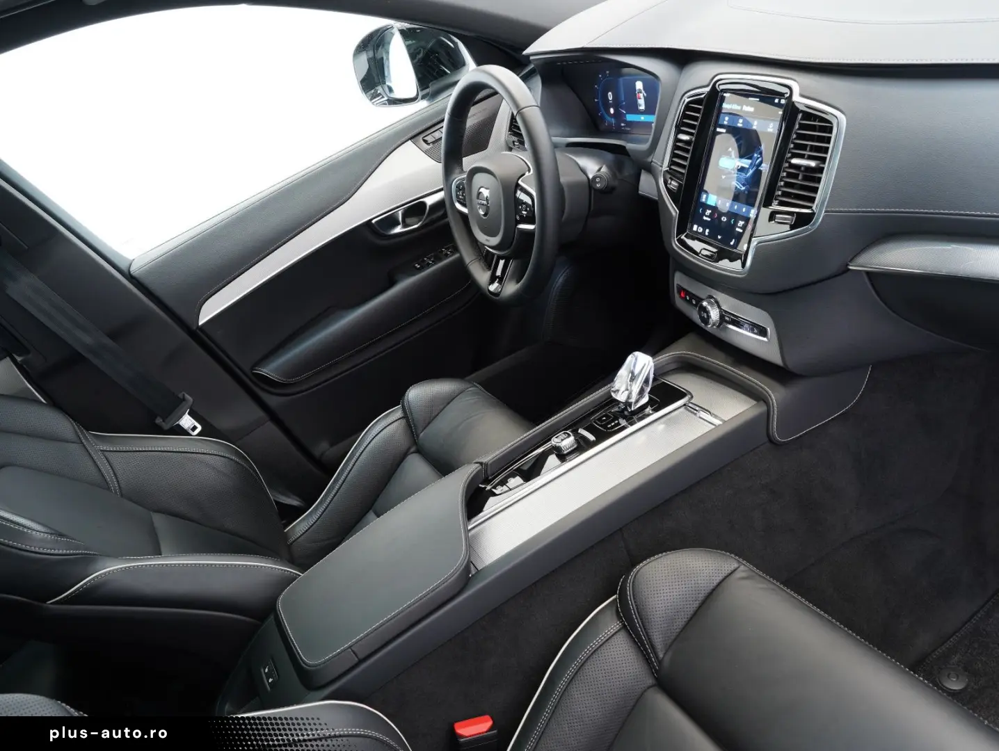 XC90 B5 D AWD Mild-Hybrid Plus Dark PANO AHK