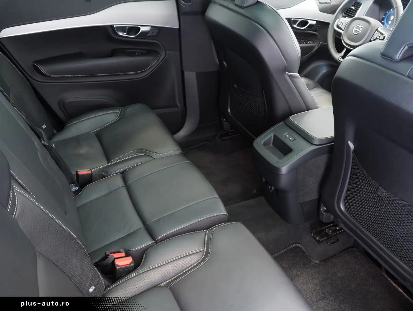 XC90 B5 D AWD Mild-Hybrid Plus Dark PANO AHK