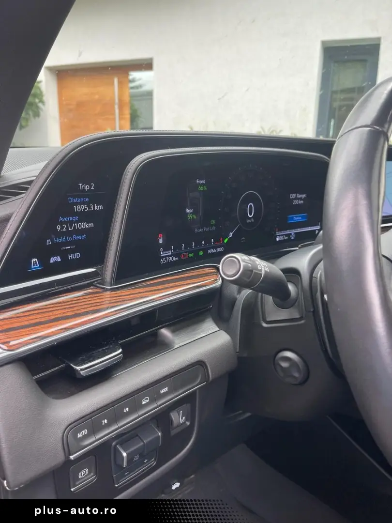 Escalade Diesel  D600 Vollausstatung