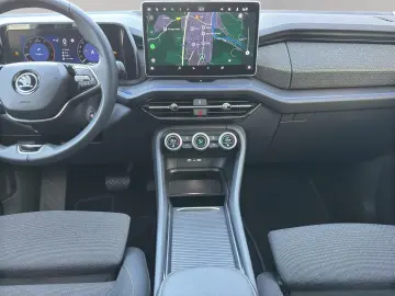 KODIAQ SELEC.2.0TDI DSG 4x4 NAVI PANO AHK 7SITZE