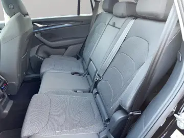 KODIAQ SELEC.2.0TDI DSG 4x4 NAVI PANO AHK 7SITZE