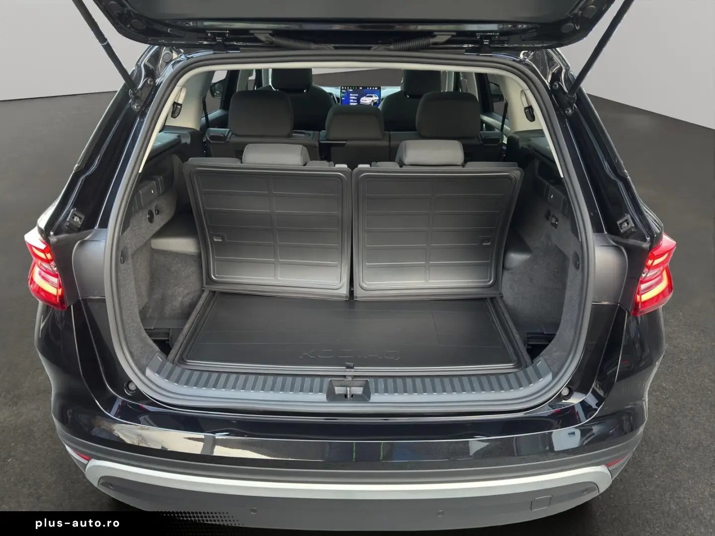 KODIAQ SELEC.2.0TDI DSG 4x4 NAVI PANO AHK 7SITZE