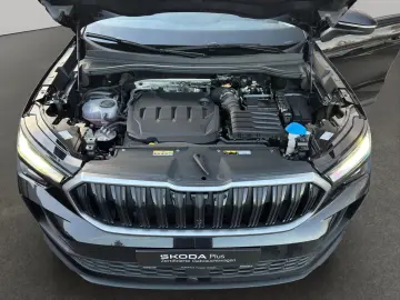 KODIAQ SELEC.2.0TDI DSG 4x4 NAVI PANO AHK 7SITZE