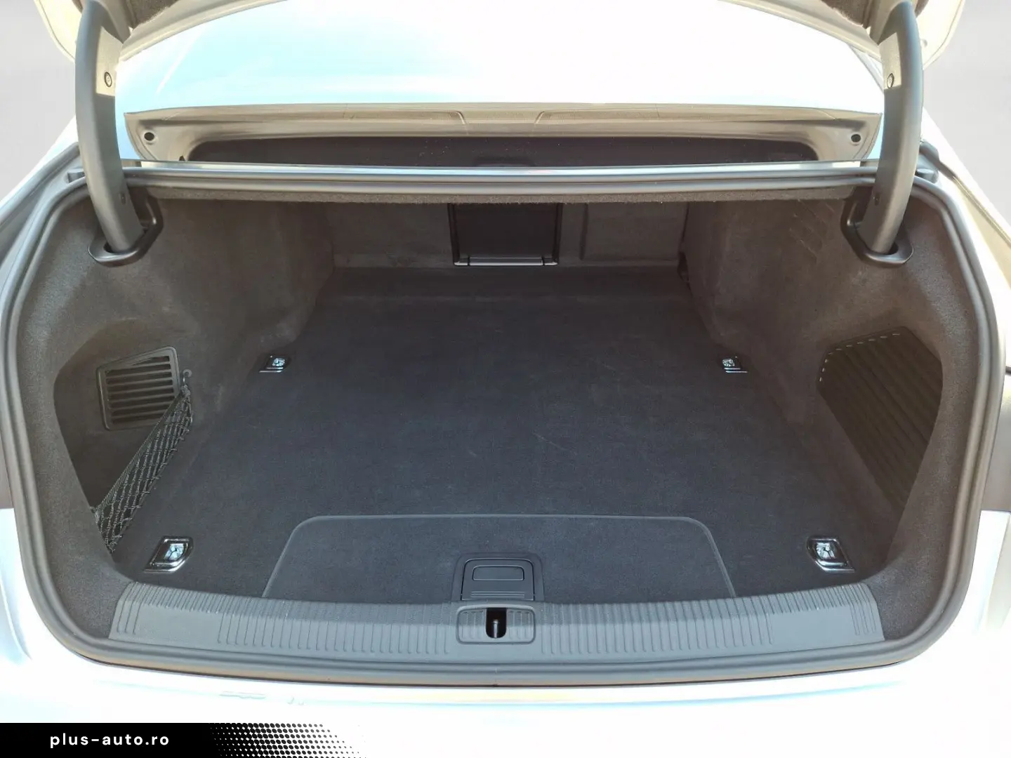 A8 60 TFSI e quattro tiptronic e-tron HUD Assist