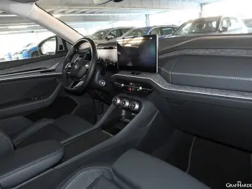 Kodiaq   NEU  2.0 TDI  DSG 4x4 Selection AHK   S